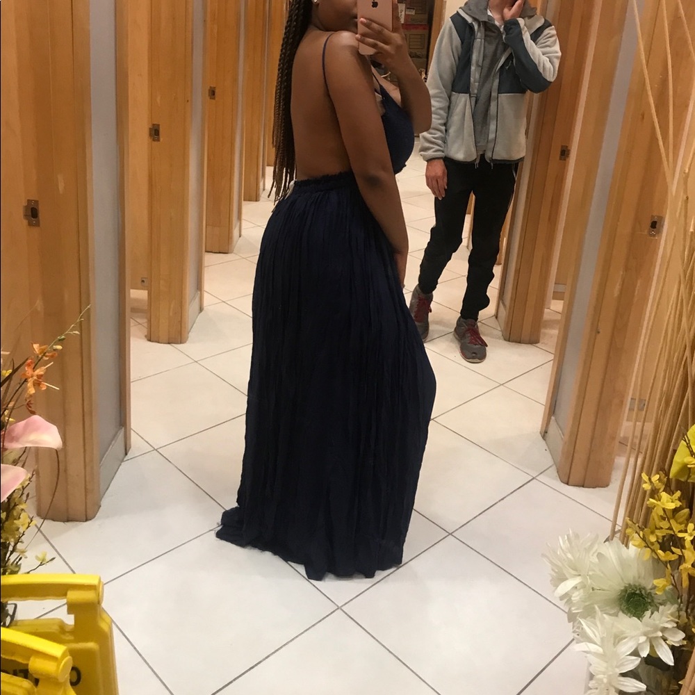 Dress - Picture 2 of 6